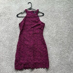 Never worn burgundy lulus wedding guest floral print dress